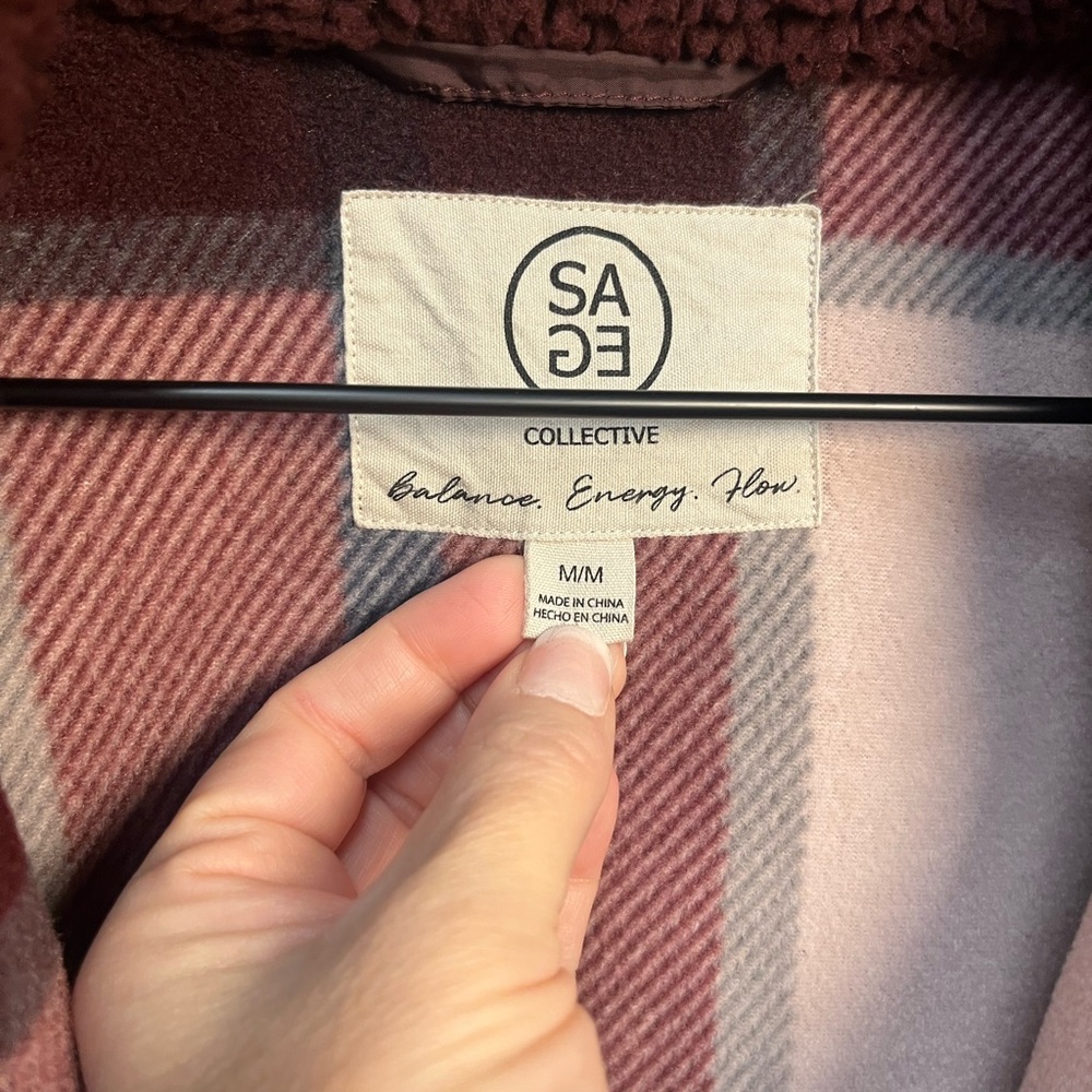 Sage Collective Burgundy Sherpa Vest with Patterned Flannel lining - Picture 7 of 9